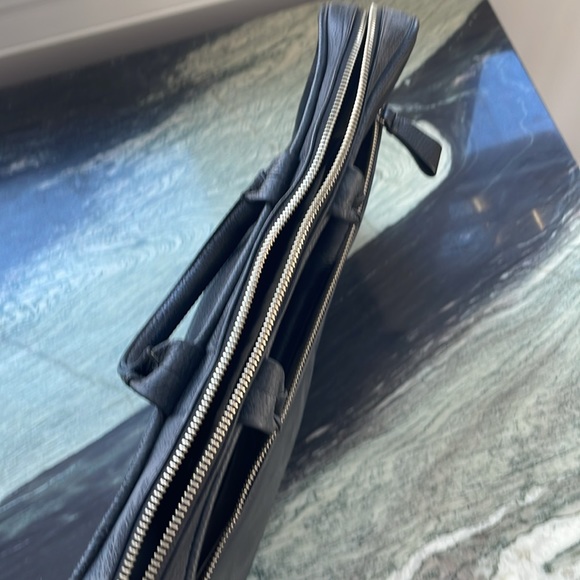 Peter Kent black leather portfolio briefcase, laptop bag from Argentina - Picture 7 of 7